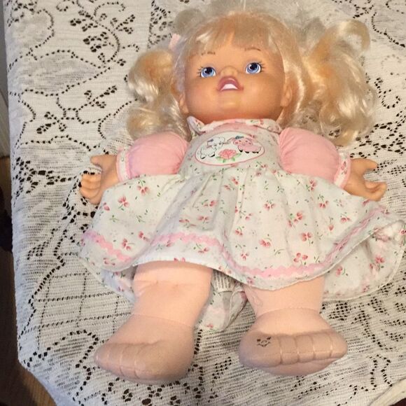 Vintage 2002 DSI Talking Doll - Picture 12 of 12